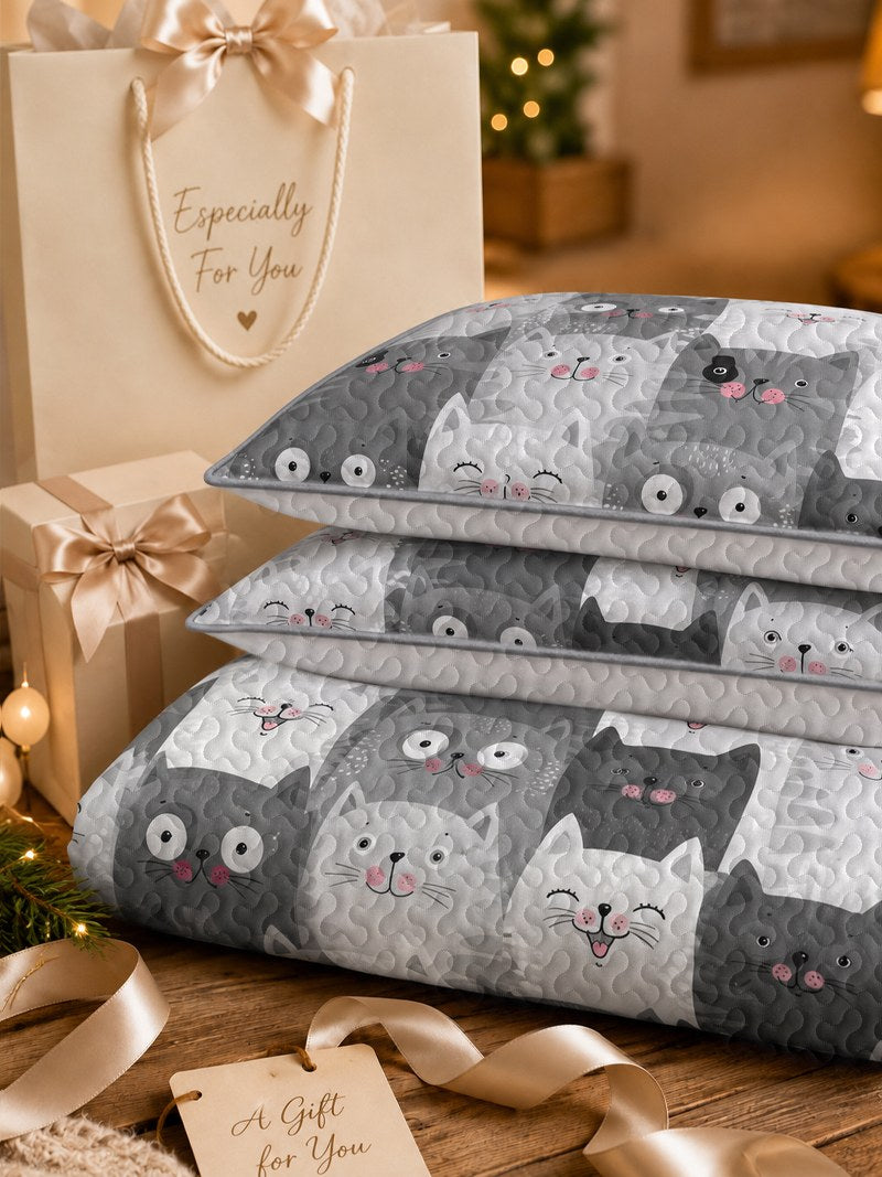 PawMoM cat quilt set presented as a gift for cat lovers